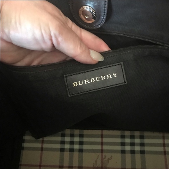 Large Burberry tote - Picture 6 of 8